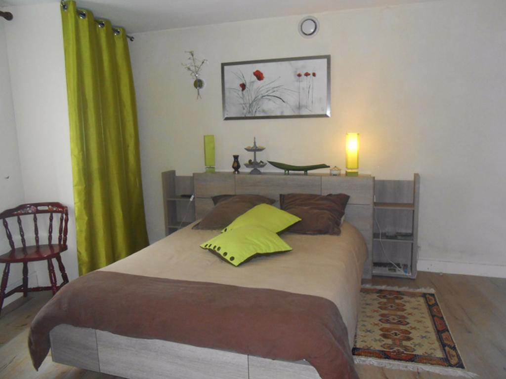 Bed and Breakfast Les Locations Du Puits Рошфор-ан-Тер Номер фото